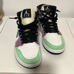 Nike Air Jordan Mid 1